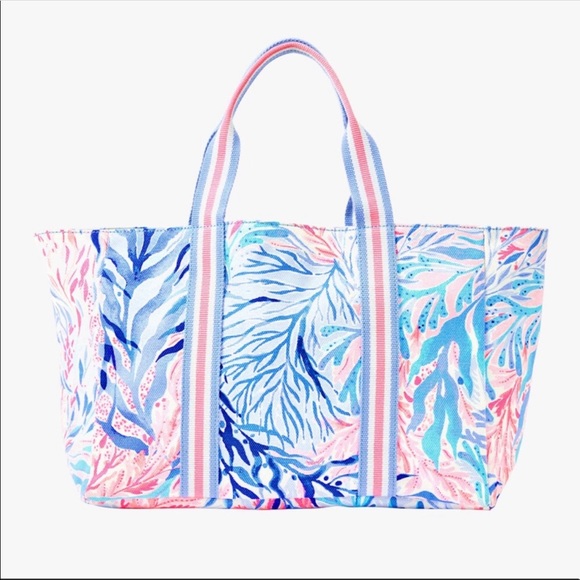 Lilly Pulitzer Handbags - Lilly Pulitzer Lagoon Tote